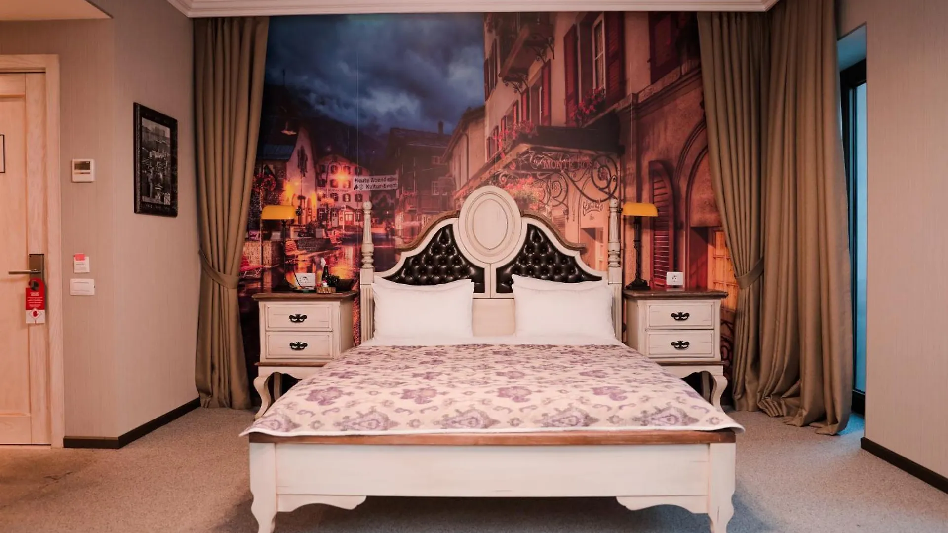 Iguana Boutique Hotel Baku 4*,  Azerbaijan