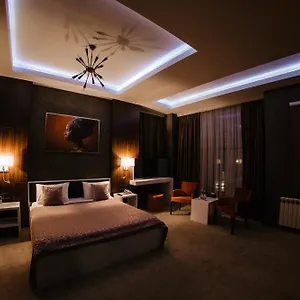 Hillmond's Boutique Baku
